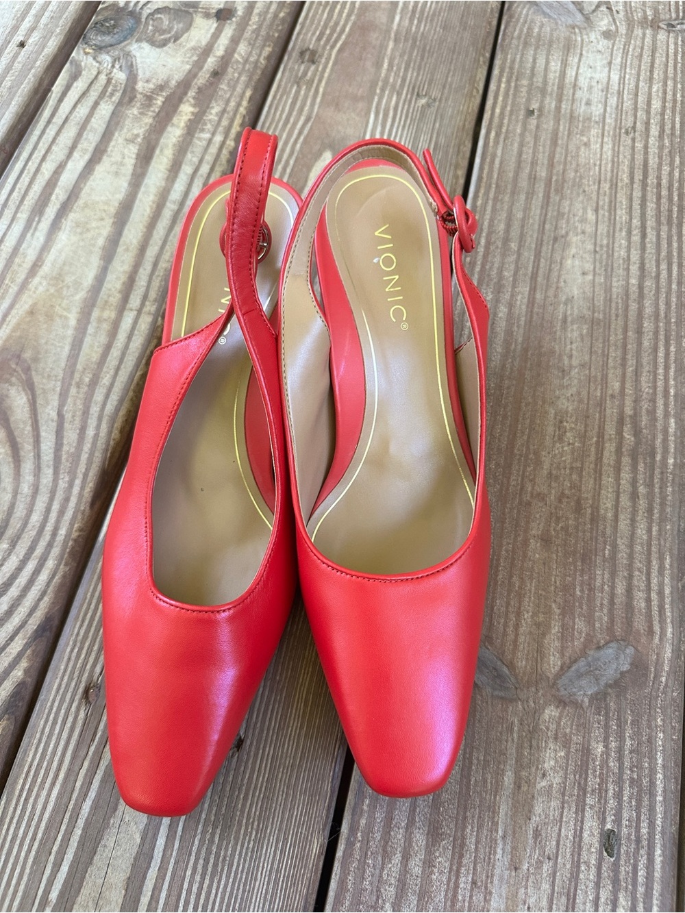 NWOT Vionic Perris Red Leather Slingback Pumps Heels Size 10